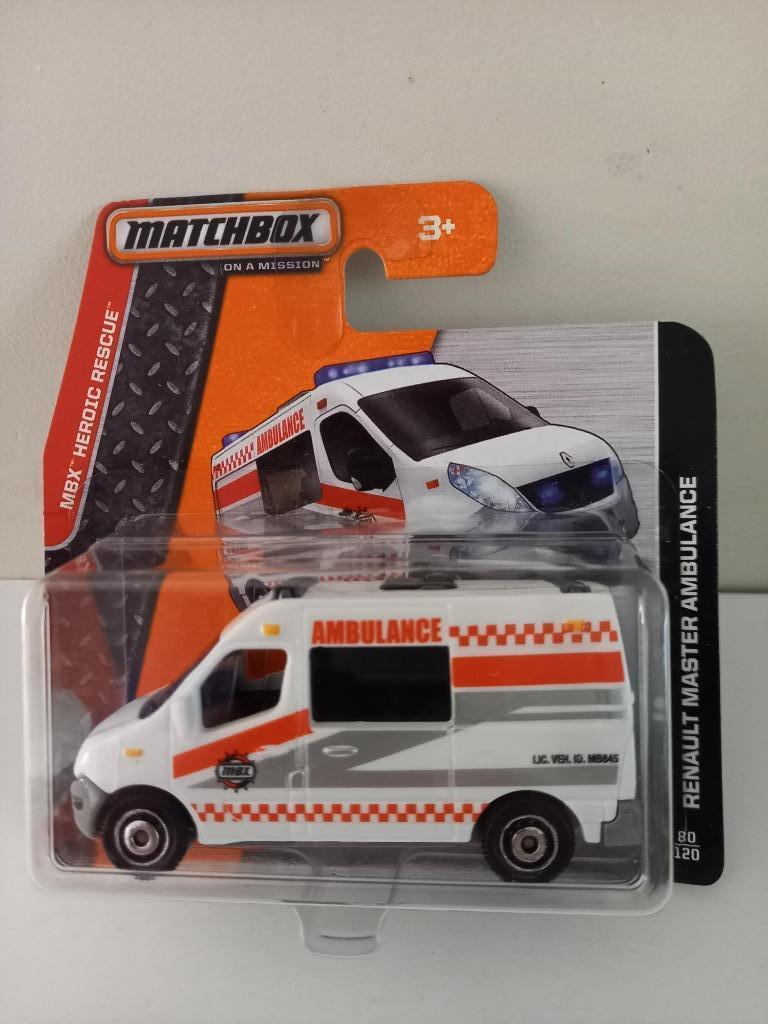 Matchbox Renault Master Ambulance (2014), Ophalen of Verzenden, Nieuw, Auto