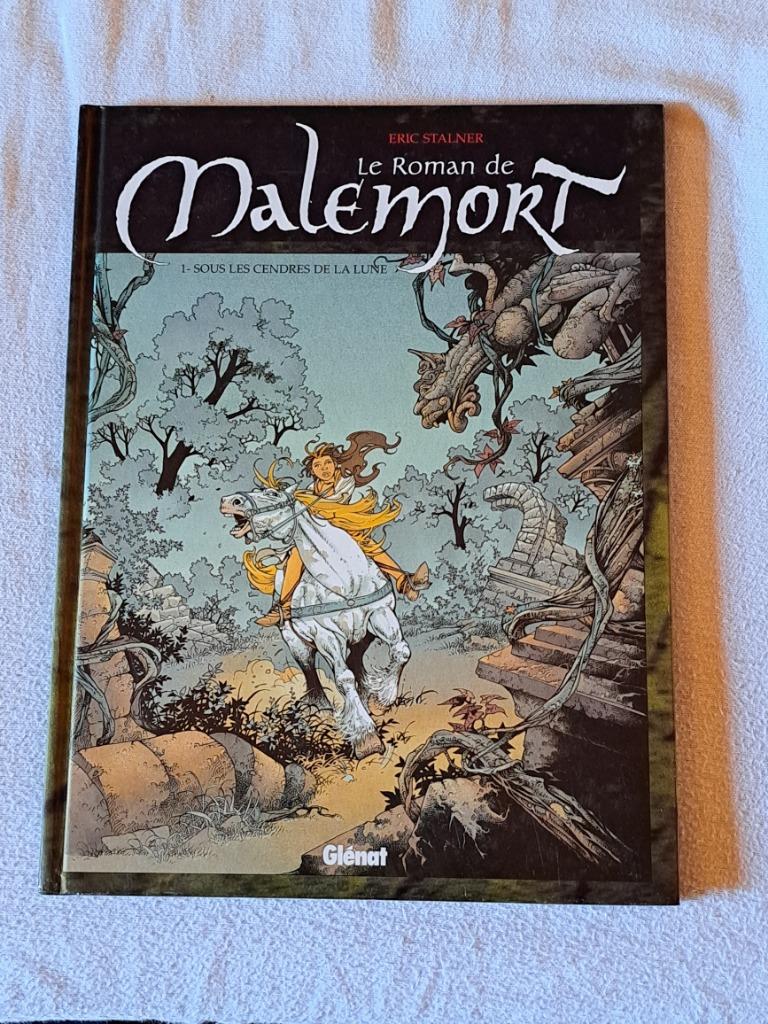 Le roman de malemort sous les cendres de la lune, Ophalen of Verzenden
