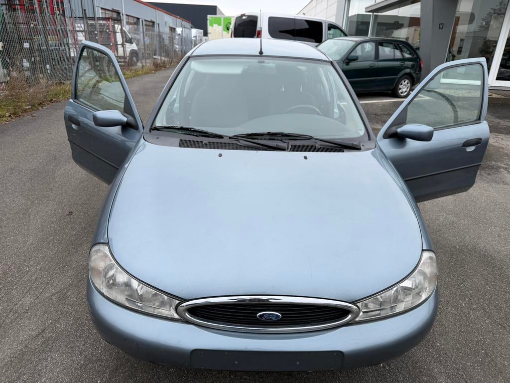 Ford Mondeo 150.217km Automaat  benzine gekeurd voor verkoop, Automaat, Stof, Zwart, Overige kleuren