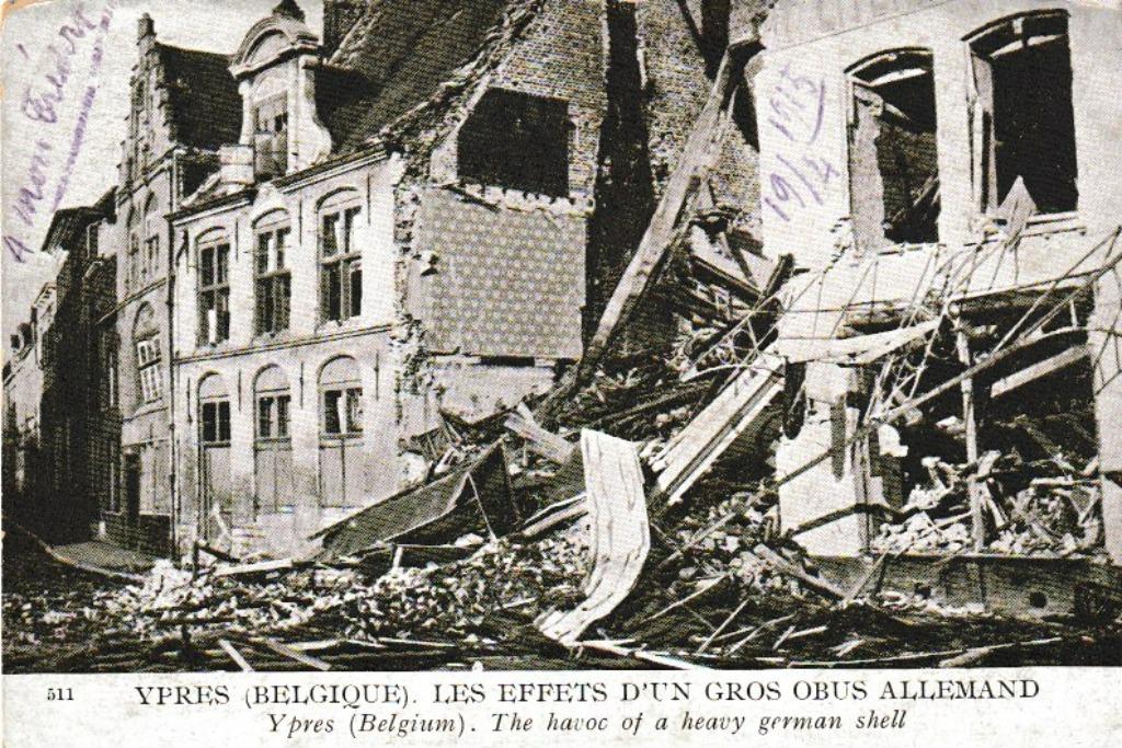 YPRES les effets d un gros obus allemand  1914   1915, Ophalen of Verzenden, Voor 1920, Ongelopen, West-Vlaanderen