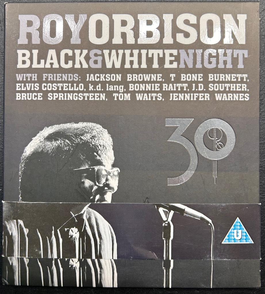 ROY ORBISON / FRIENDS - Black & white night ( Boxje CD/DVD ), Cd's en Dvd's, Cd's | Rock, Zo goed als nieuw, Poprock, Ophalen of Verzenden