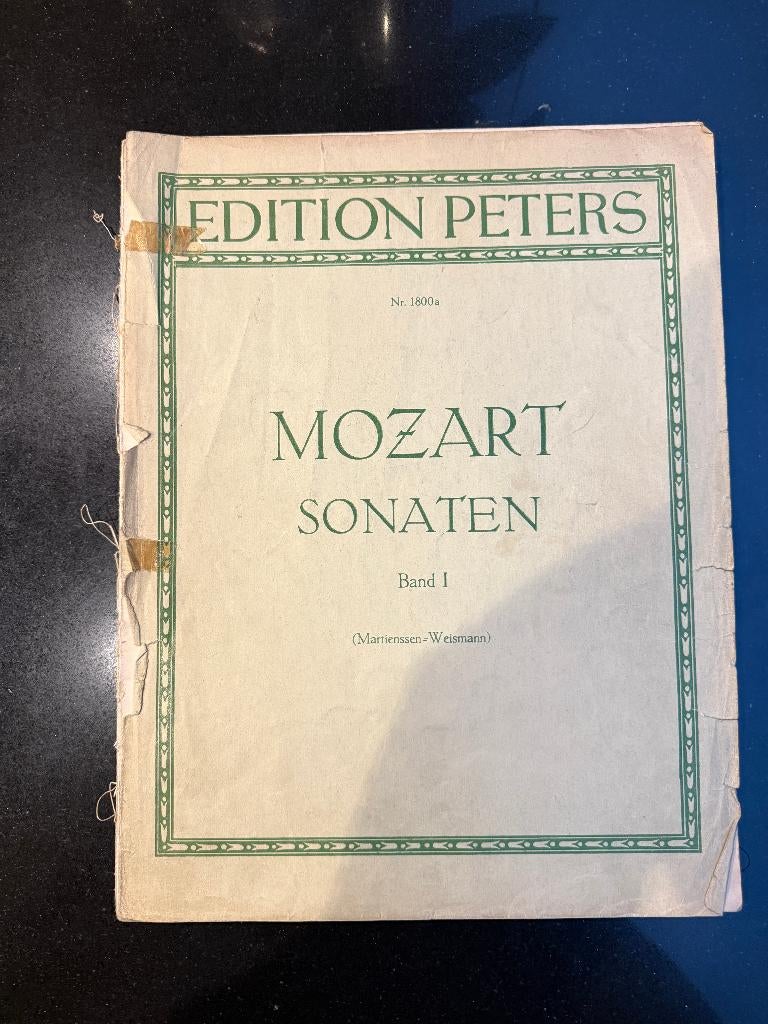 Piano Partiture Mozart Sontaten Band I uit 1951voor 2 handen, Muziek en Instrumenten, Bladmuziek, Gebruikt, Klassiek, Ophalen of Verzenden