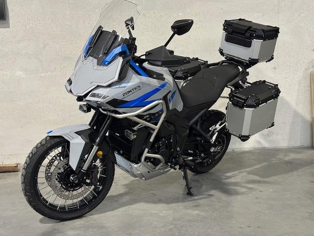 ZONTES 703 F +KOFFERSET GRATIS, Motoren, Ophalen