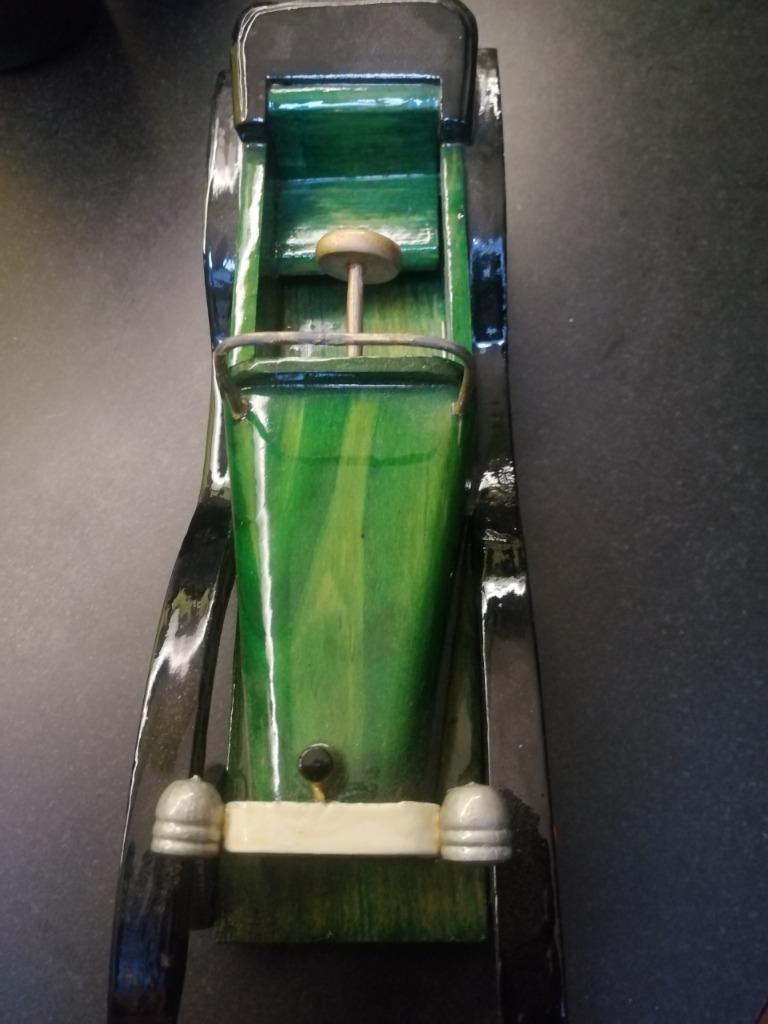 Ancienne et rare voiture en bois vernis 25 cm en BE, Enlèvement ou Envoi