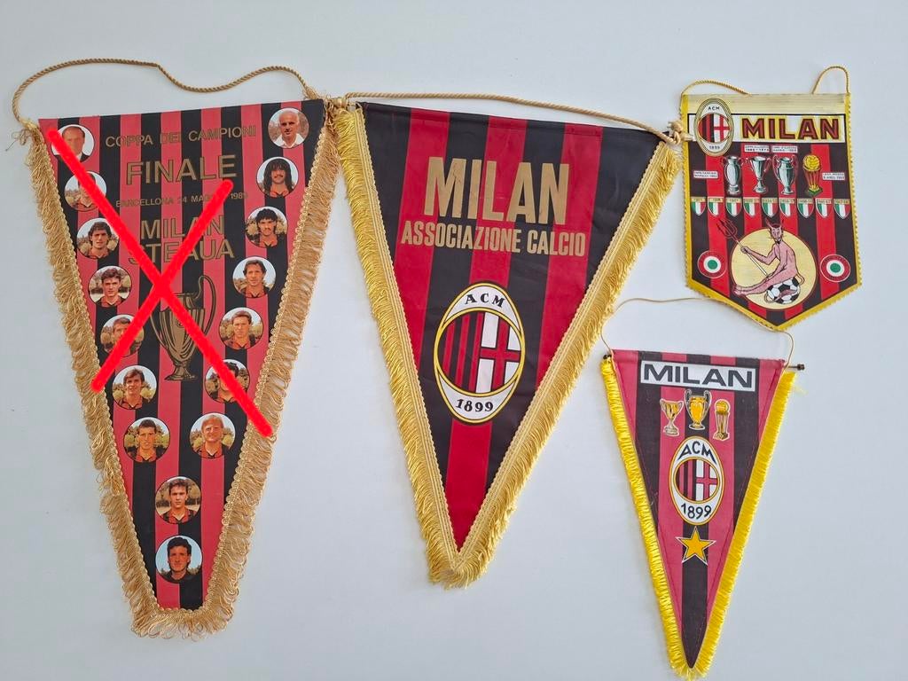 4 vintage vaandels Ac milan, Ophalen of Verzenden, Zo goed als nieuw
