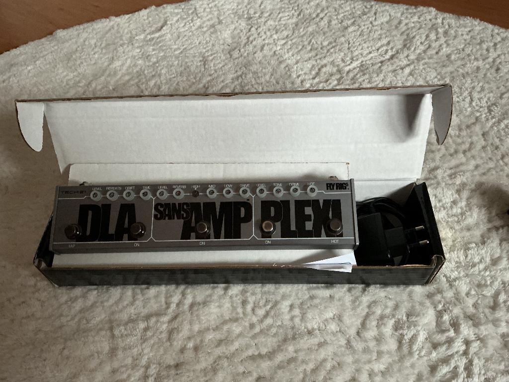 Effectmodule sans amp tech21, Muziek en Instrumenten, Effecten, Ophalen of Verzenden