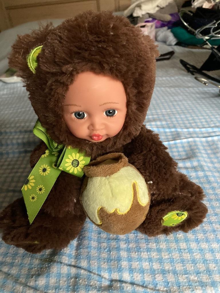 Câlin fille en costume d'ours., Enlèvement ou Envoi, Comme neuf, Autres types
