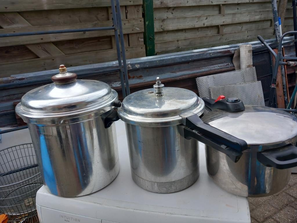 3 hogedruk ketels voor soep of ander gerecht, Huis en Inrichting, Ophalen of Verzenden, Zo goed als nieuw, Inox