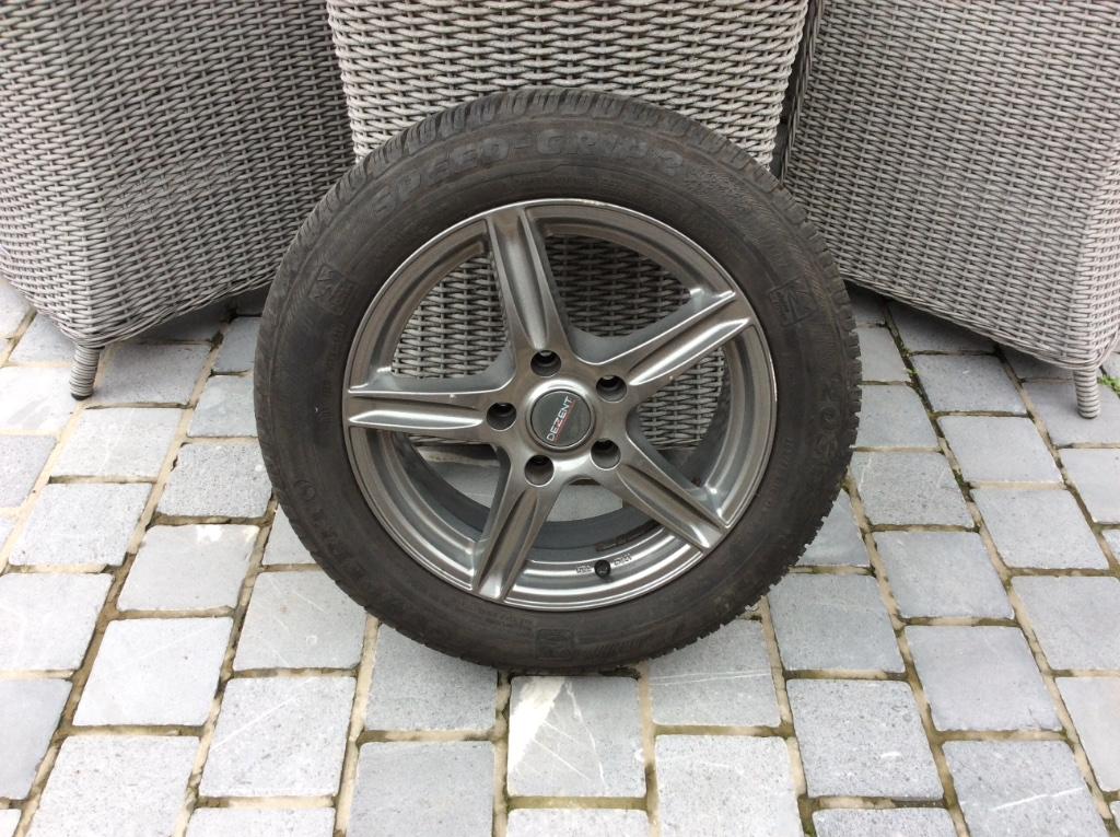 Winterbanden set + Alu velgen  BMW 1 serie, Ophalen, Gebruikt, 16 inch, Banden en Velgen