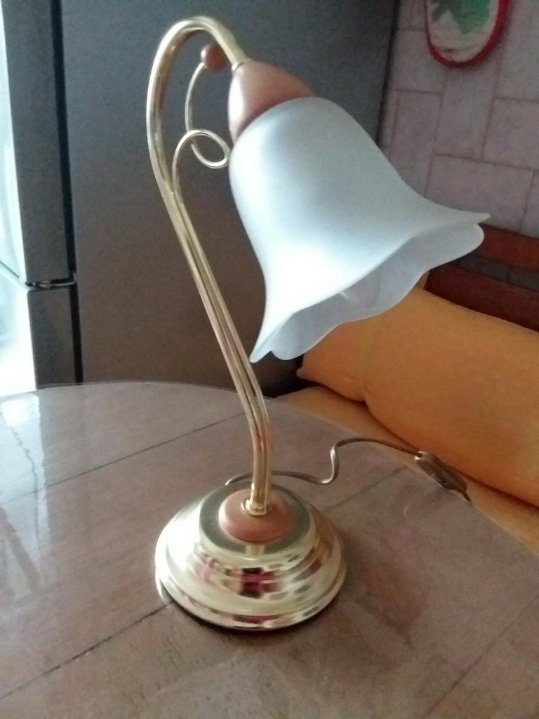 2 Lampes de chevet ou de table, Enlèvement, Comme neuf, Bois