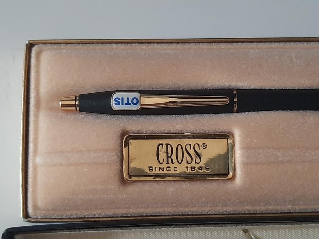 CROSS balpen in nieuwstaat in originele doos, Verzamelen, Pennenverzamelingen, Ophalen of Verzenden, Zo goed als nieuw, Vulpen