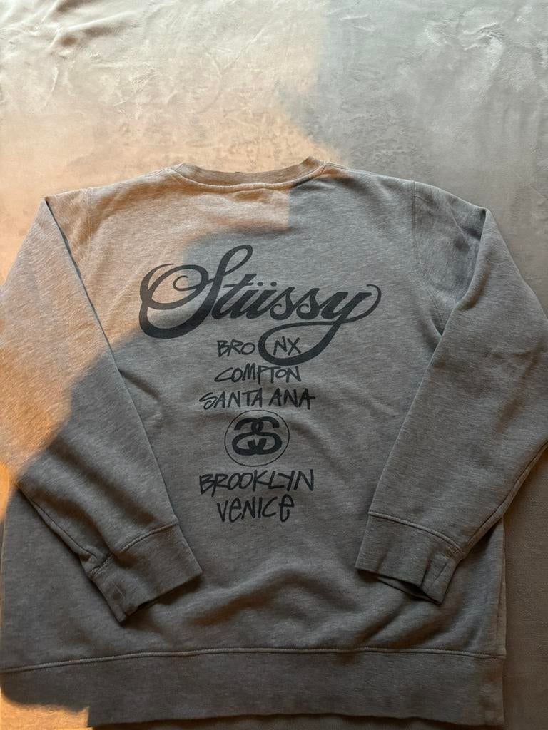 Stussy trui maat s, Kleding | Heren, Truien en Vesten, Ophalen, Zo goed als nieuw, Maat 46 (S) of kleiner, Grijs