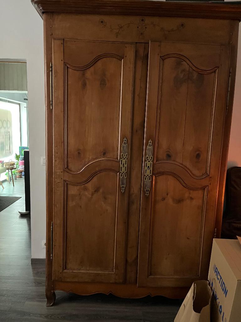 Meuble en bois en très bon état, Ophalen