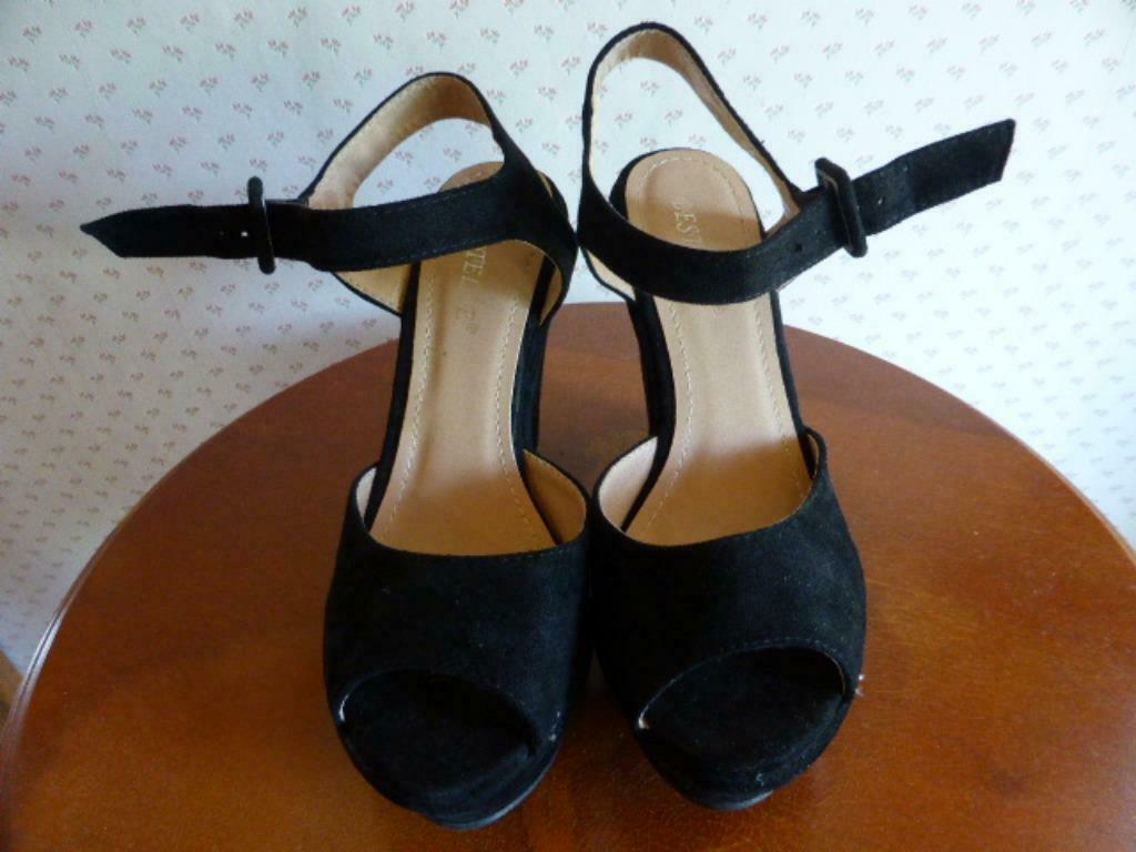 Sandalen, Zwart, Nieuw, MET, Sandalen of Muiltjes