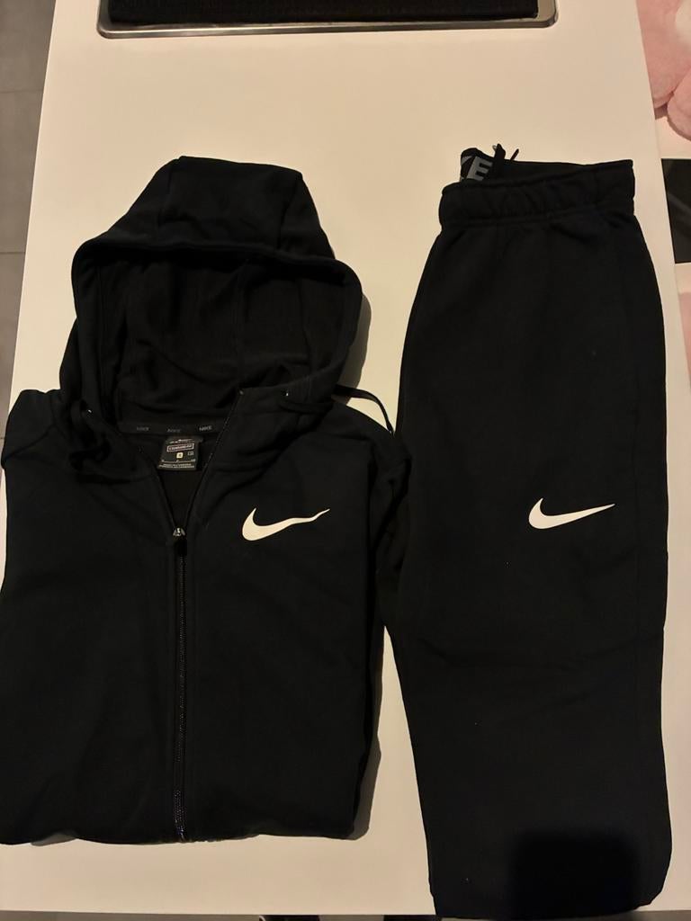 Nike trainingspak, Ophalen, Gedragen, Maat 46 (S) of kleiner