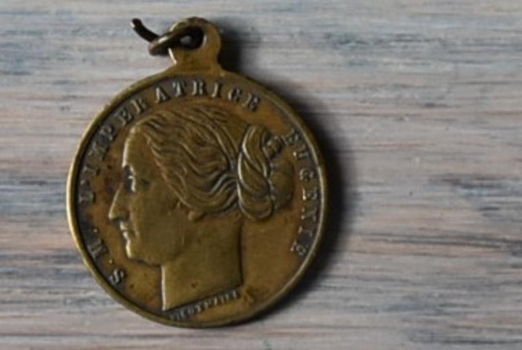 médaille SM L’impératrice Eugenie, Verzenden, Brons