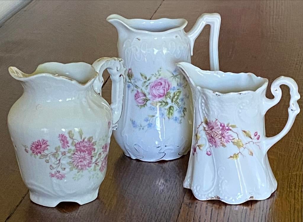 3 prachtige oude porseleinen creamers