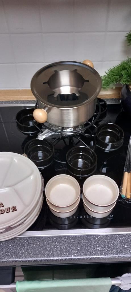 carrousel à fondue avec 6 assiettes et bocaux, Enlèvement, Neuf