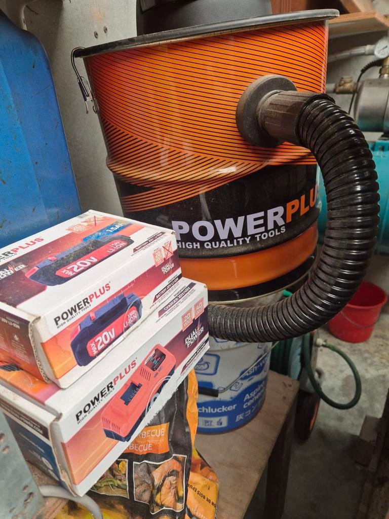 Asstofzuiger op batterij, Doe-het-zelf en Bouw, Ophalen