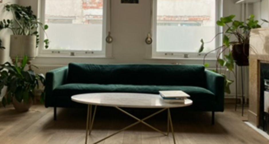 Groene zetel Furnified, Huis en Inrichting, Zetels | Zetels, Ophalen, 250 tot 300 cm, Gebruikt, 100 tot 125 cm