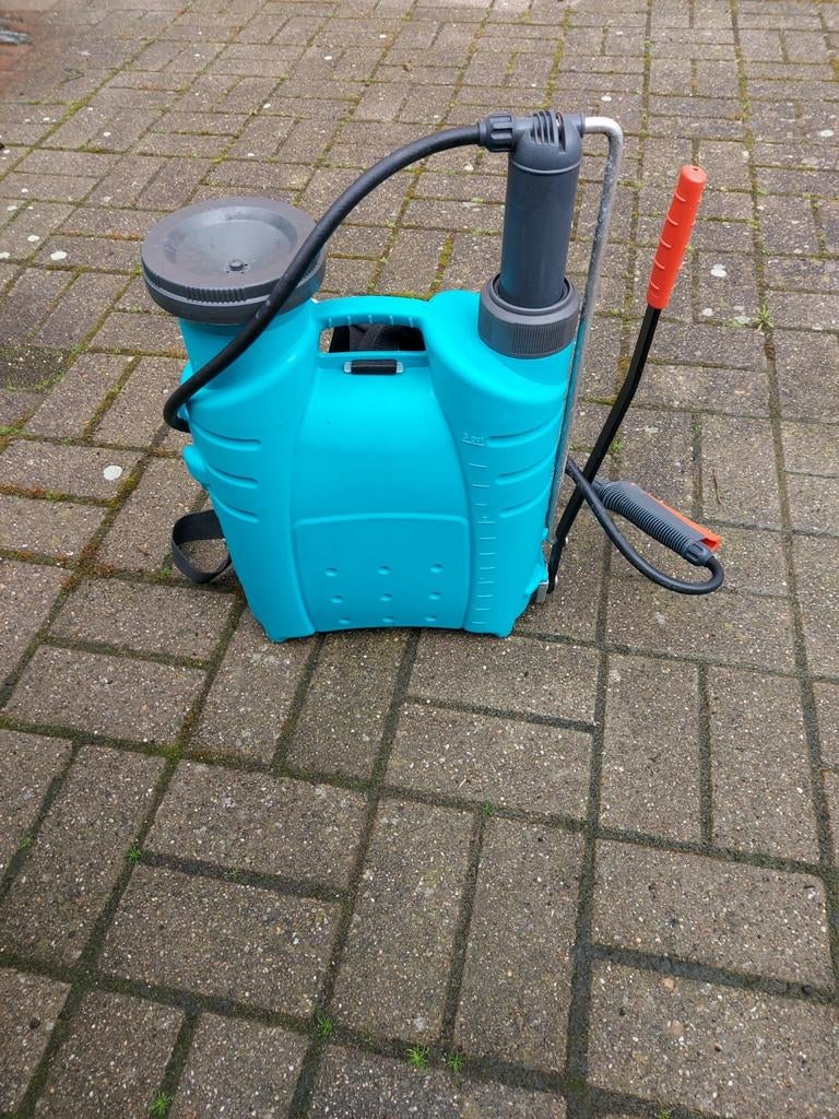 Rug sproeier gardena, Ophalen, Zo goed als nieuw