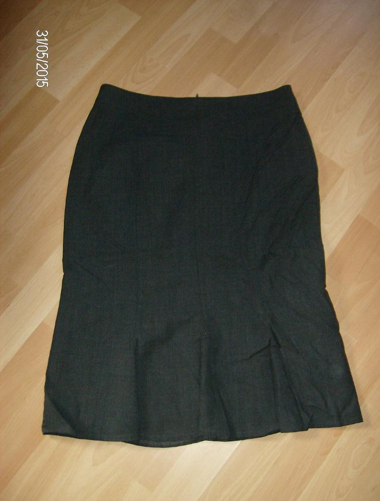 Rok grijs merk gigue - maat 36 duur in aankoop, Kleding | Dames, Rokken, Gigue, Ophalen of Verzenden, Maat 36 (S), Grijs