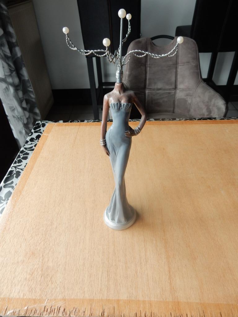 nr.98 - juwelenhouder - Mannequin - 37cm - grijze jurk, Huis en Inrichting, Ophalen