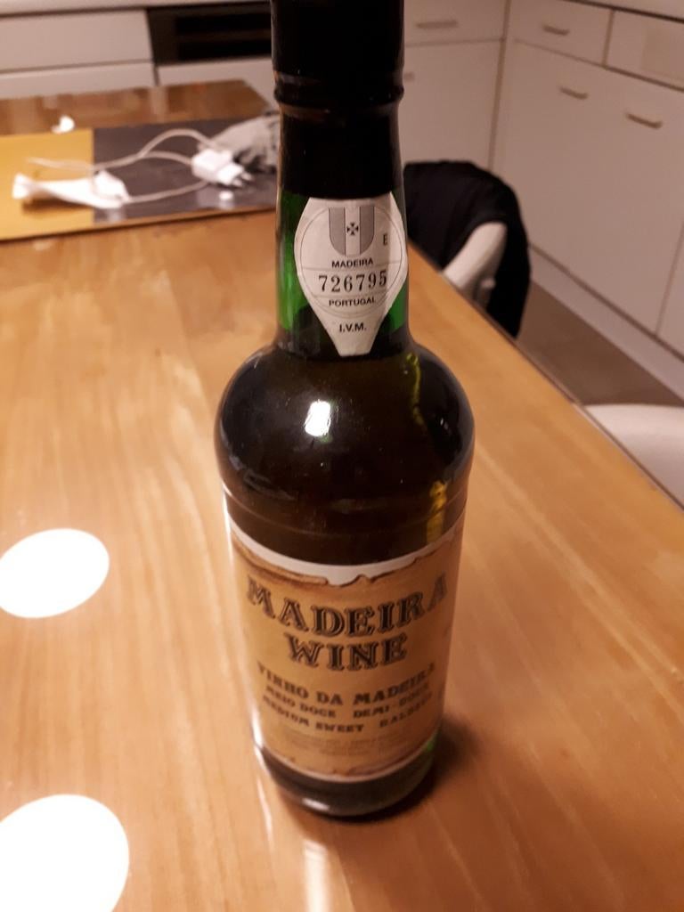 Madeira wijn met nummer, Ophalen of Verzenden, Zo goed als nieuw