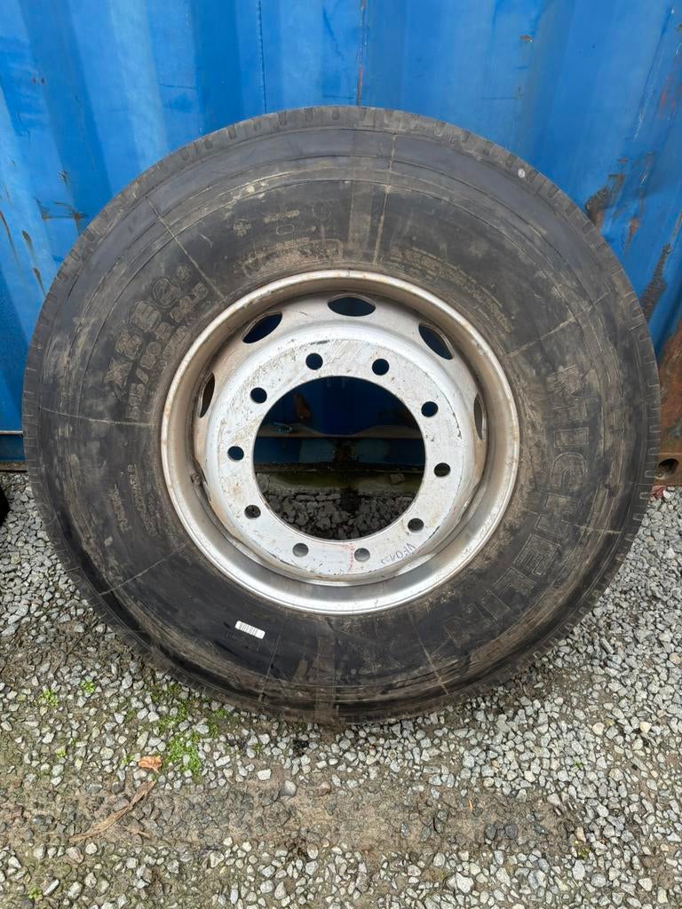 Pneu camion 315/80R22.5 sur jantes, Enlèvement, Neuf, Freins et Entraînement