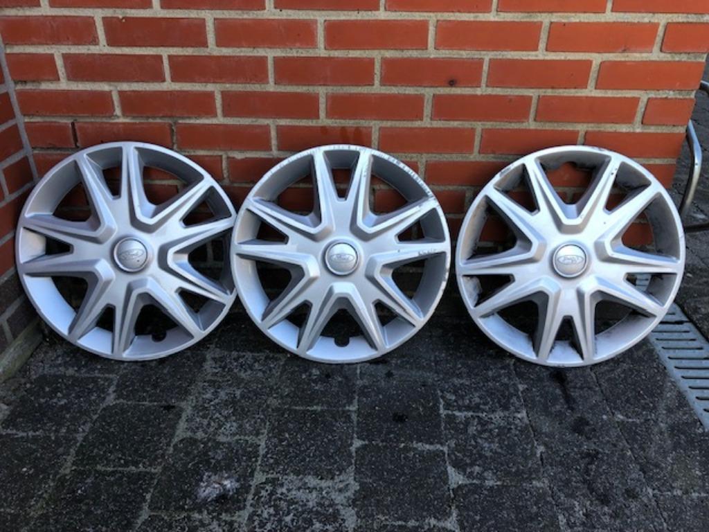 3 x garnitures et couvre-jantes FORD, Autos : Pièces & Accessoires, Pneus & Jantes, Enlèvement, Utilisé, 15 pouces, Pneus et Jantes