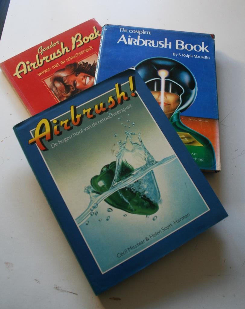 Airbrush boeken, Hobby & Loisirs créatifs, Peinture, Enlèvement ou Envoi, Utilisé