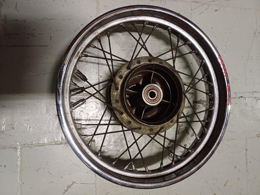 honda cb 250 van '90-'93 achterwiel velg, Enlèvement ou Envoi, Utilisé