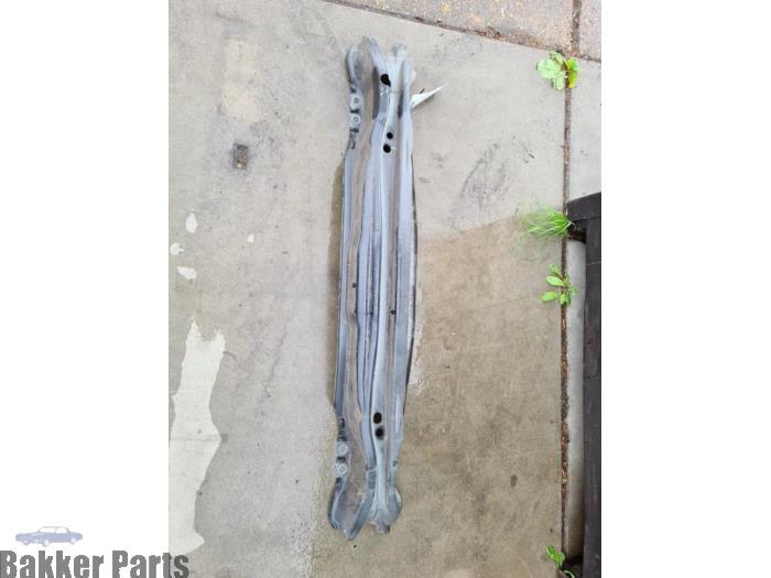 Cadre pare-chocs arrière d'un Volvo V40, -, -, 3 mois de garantie, -