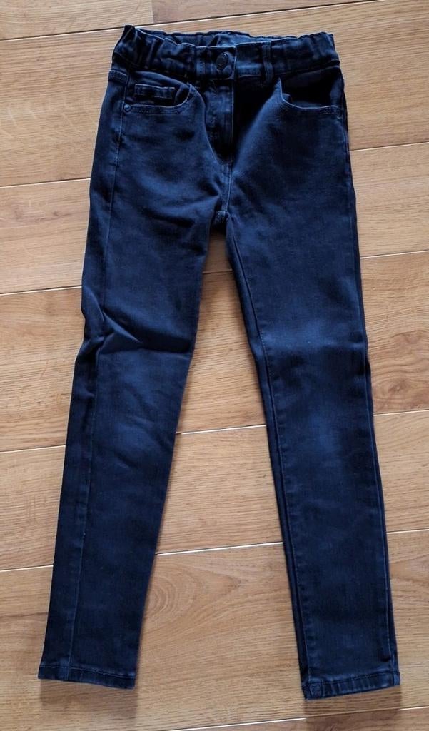 Milla Star zwarte jeansbroek 128, Kinderen en Baby's, Kinderkleding | Maat 128, Broek, Gebruikt, Meisje, Ophalen of Verzenden