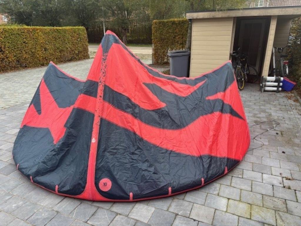 Fone kite bandit XII 10m, Watersport en Boten, Kitesurfen, Ophalen, Zo goed als nieuw, 10 m², Kite