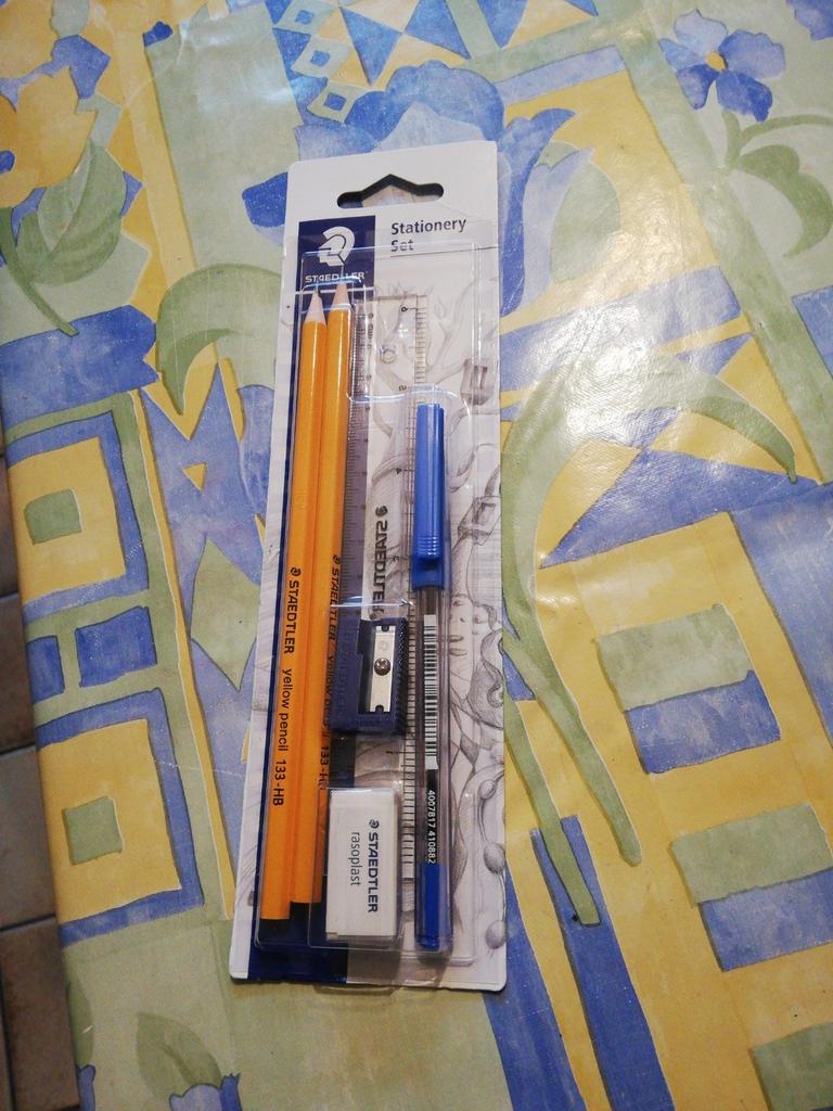 Set Staedtler. Neuf., Ophalen of Verzenden