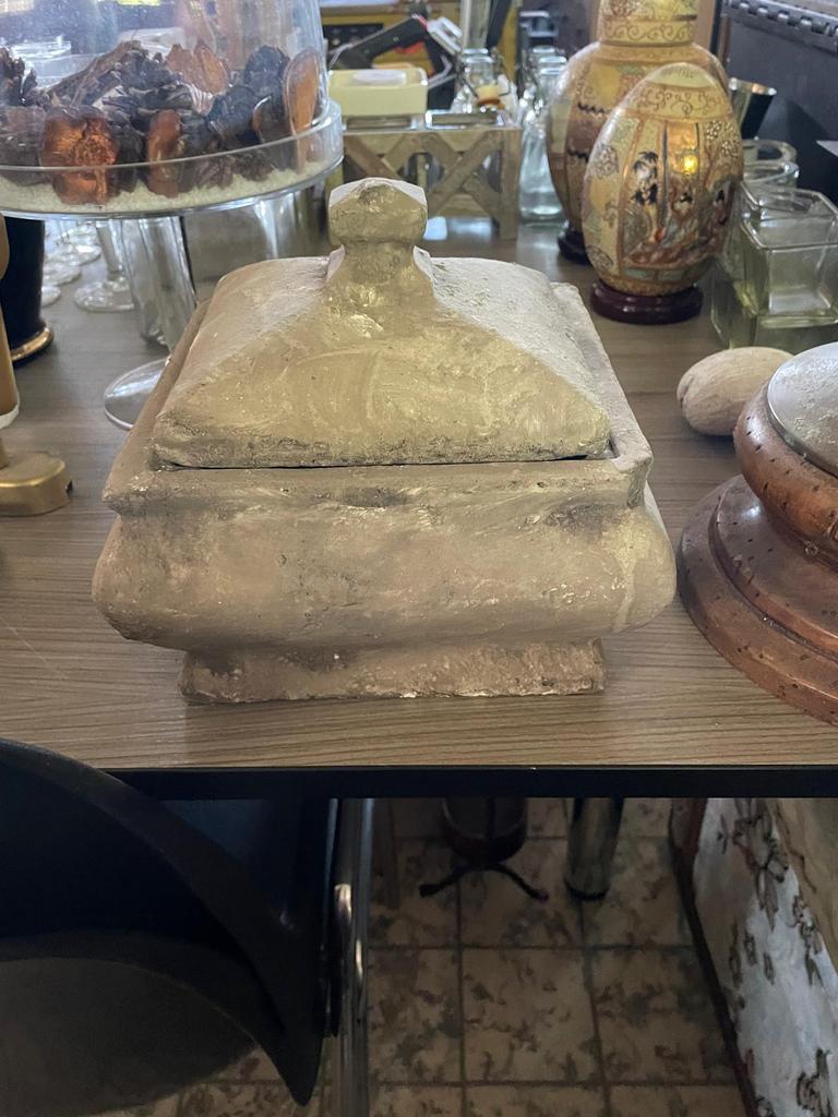 Handgemaakte vierkante pot met deksel, Huis en Inrichting, Woonaccessoires | Schalen en Manden, Gebruikt, Mand, Vierkant, Kunststof
