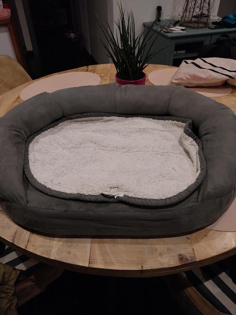 Orthopedisch hondenbed, Ophalen, Zo goed als nieuw