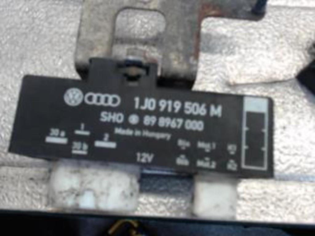 Relais préchauffage Volkswagen Polo 5 2009-2014 J0919506M, Enlèvement ou Envoi, Utilisé, Volkswagen