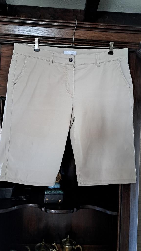 gerry weber taupe bermuda46/48etiket eruit stoorde zie tekst, Beige, Maat 46/48 (XL) of groter, Ophalen of Verzenden, Zo goed als nieuw