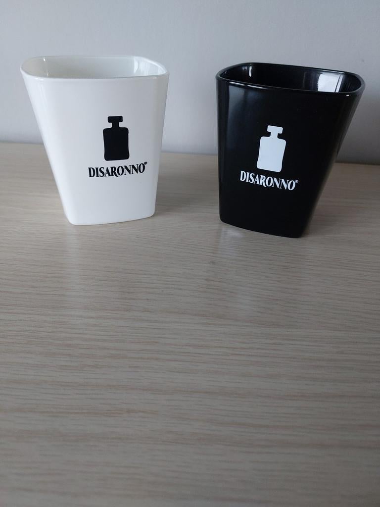 Glaasjes Disaronno, Verzamelen, Ophalen of Verzenden, Zo goed als nieuw, Borrel- of Shotglas