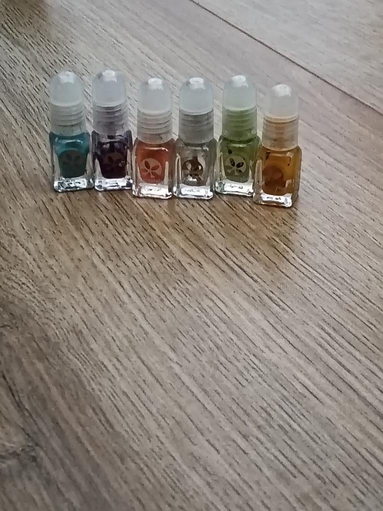 Vernis à ongles à base d'eau, Enlèvement ou Envoi, Comme neuf, Mains et Ongles, Maquillage