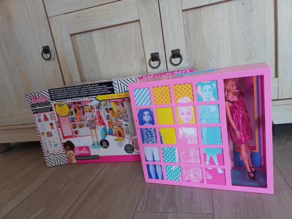 Barbie Fashionistas Dream Closet, als nieuw, met doos, Ophalen of Verzenden, Zo goed als nieuw, Barbie