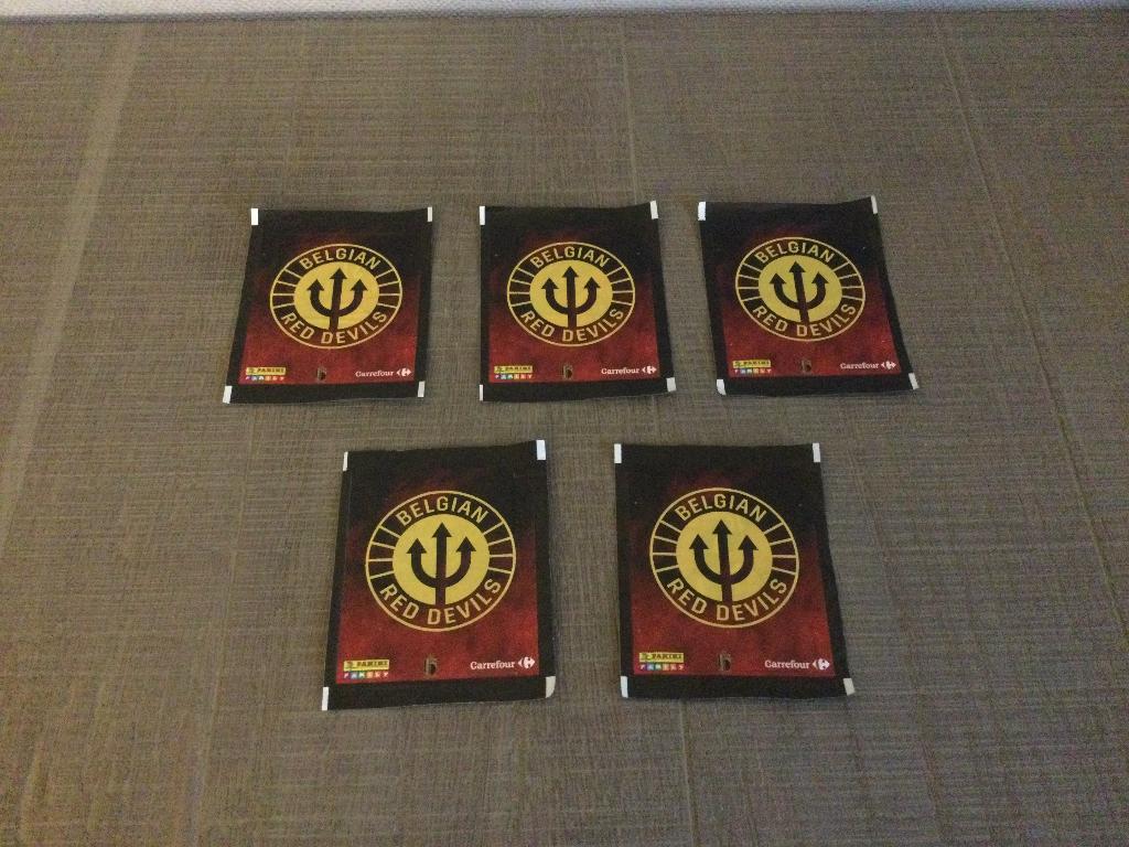 Nieuw! 5 pakjes Belgium Red Devils Carrefour, Autres supermarchés, Enlèvement ou Envoi