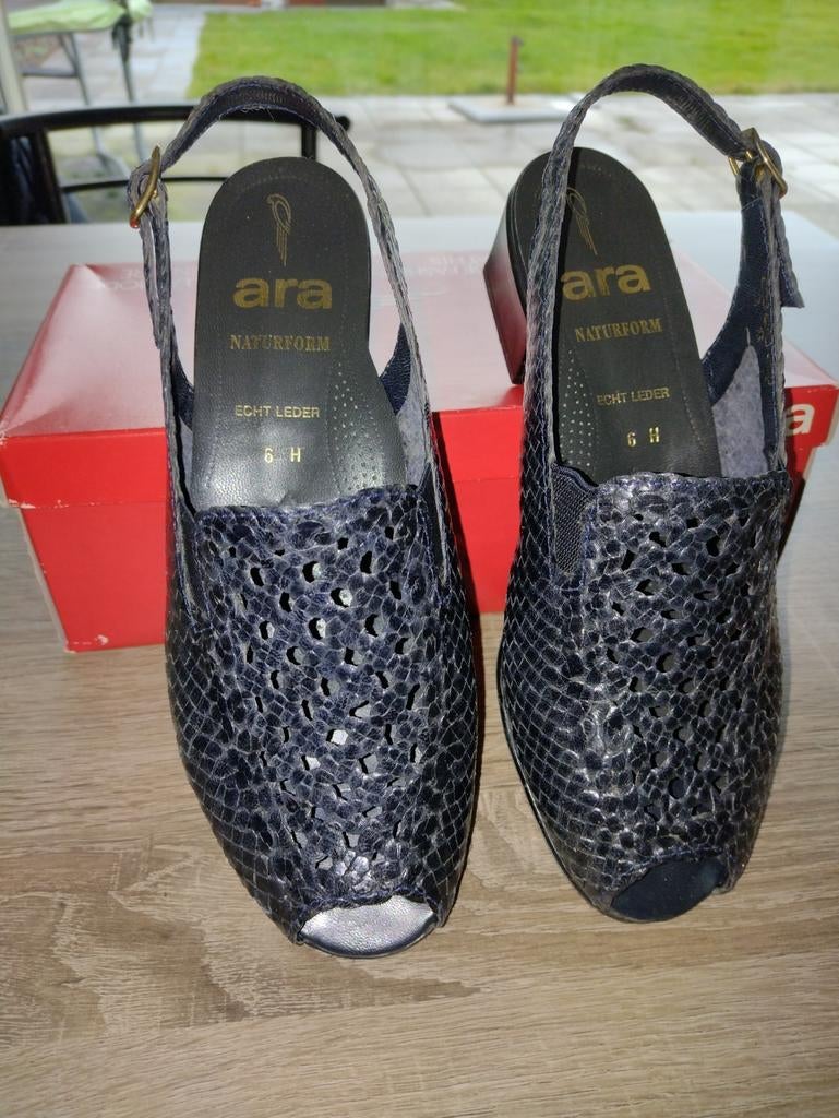 Ara damesschoenen Capra-vlecht maat 39, Ophalen of Verzenden, Zo goed als nieuw, Blauw