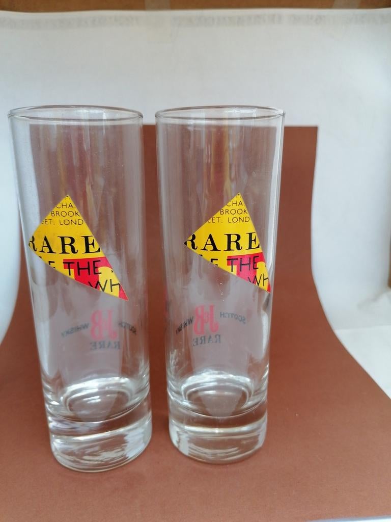 €2 voor 2 glazen J&B whisky. H 15 cm., Collections, Verres & Petits Verres, Enlèvement ou Envoi, Comme neuf