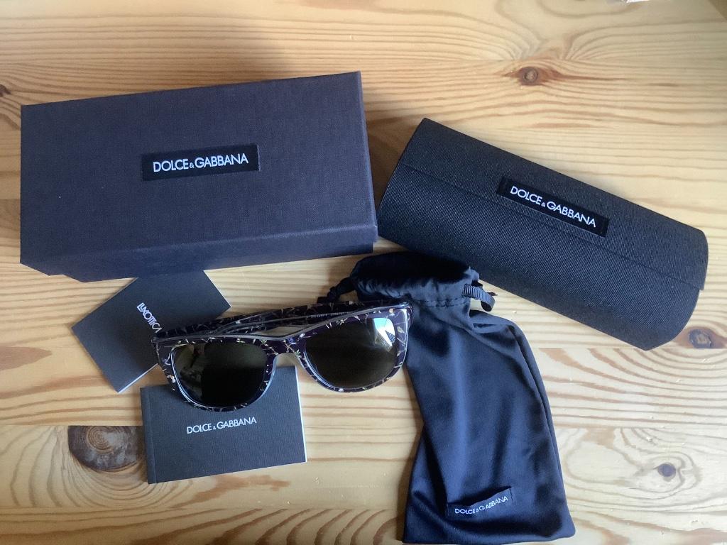Zonnebril Dolce & Gabbana. NIEUW, ORIGINEEL, Zonnebril, Overige kleuren, Verzenden, Nieuw