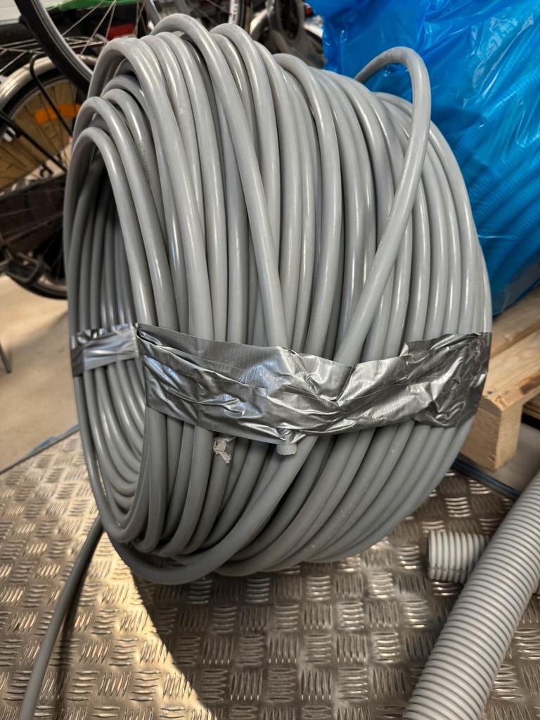 Tuyau de chauffage au sol en PVC de 16 mm, 6 mètres ou plus, PVC, Comme neuf, Enlèvement