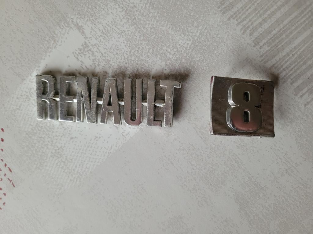 RENAULT 8 ancien logo de calandre, Enlèvement ou Envoi, Renault