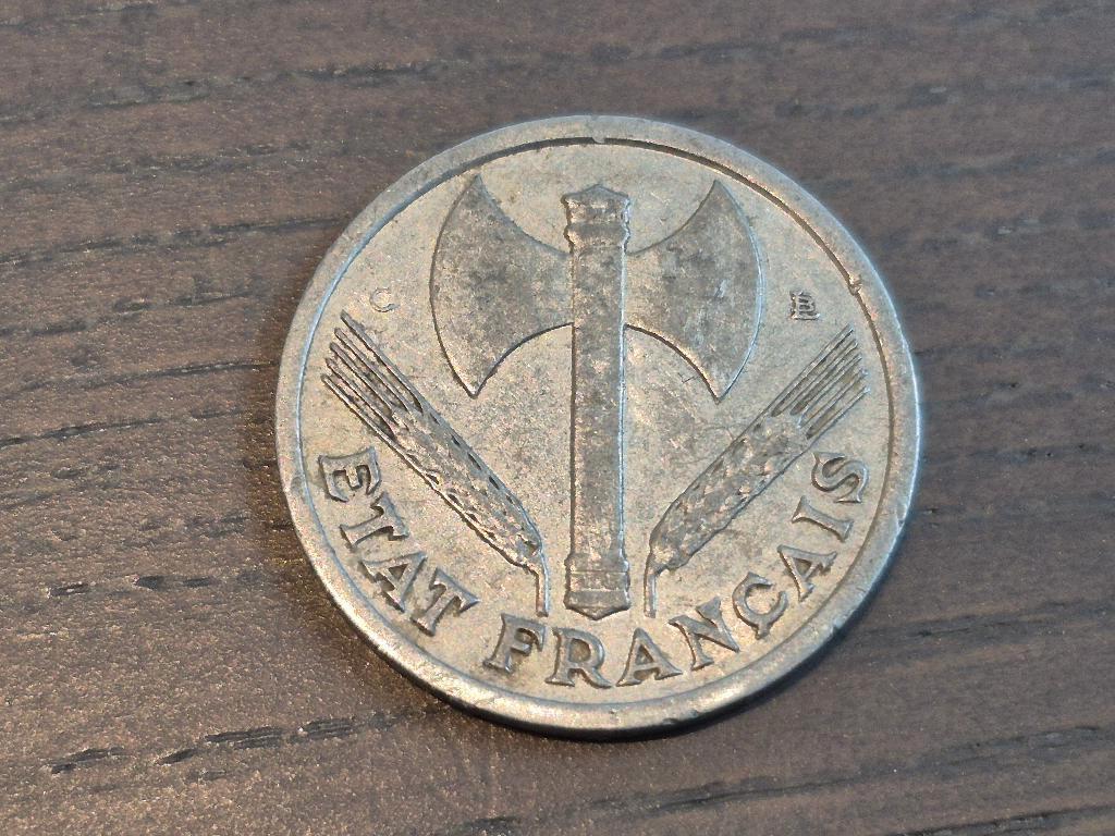 Munt Etat Français 1944 1 franc C (Castelsarrasin)!, Ophalen of Verzenden, Frankrijk